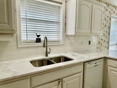 5804 Hollybrook Dr, Tyler, TX 75703 - photo 7