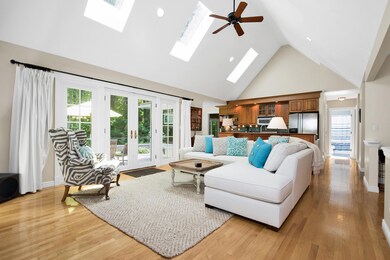 Living Room/Kitchen
