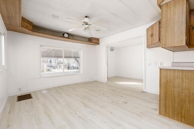 4400 W State St 60a-Unbranded (6 of 24)