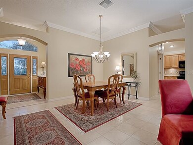 DINING AREA FOR MORE FORMAL ENTERTAINING ... NOTIC