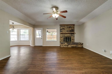 8229 Irish Dr, North Richland Hills, TX 76180 - photo 5