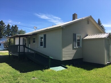 34 Edwards St, Colebrook, NH 03576 - photo 3