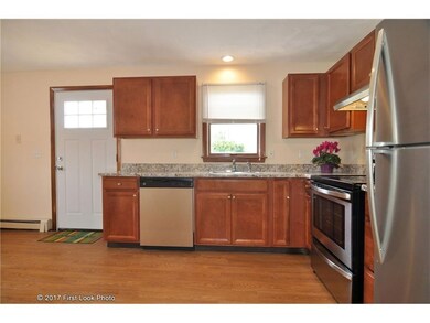 65 Tweed St, Cranston, RI 02920 - photo 4