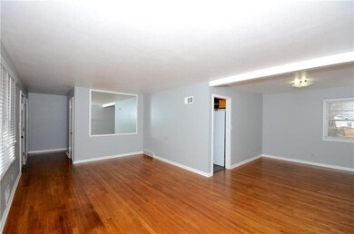 9622 W 55th St, Shawnee, KS 66203 - photo 3