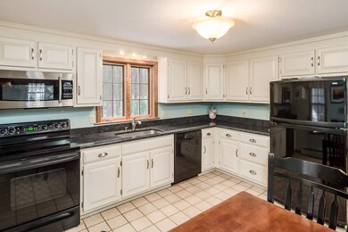 8 Towle Rd, Epping, NH 03042 - photo 3