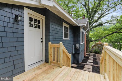 52 Hageman St, Berkeley Springs, WV 25411 - photo 3