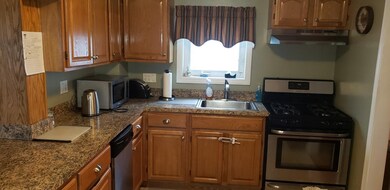 42 Rita Rd, Dorchester Center, MA 02124 - photo 6