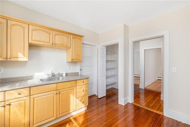 85 Marchant St unit 2, Newport, RI 02840 - photo 5