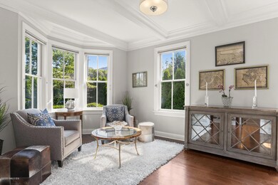 82 E Elm St Unit A Greenwich-large-009-0