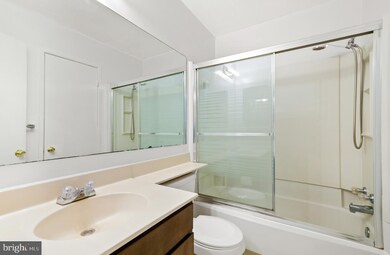 9318 Bathgate Ct, Montgomery Village, MD 20886 - photo 6