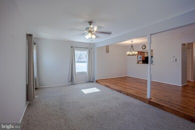 18851 Summer Oak Ct, Germantown, MD 20874 - photo 5
