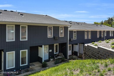 D4 Hillside Ave