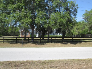 Mature Oaks and palms