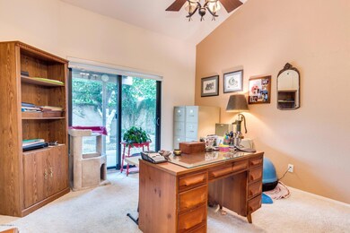 Den-Bedroom2