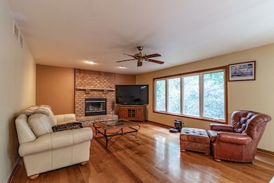 35242 N Moody St, Ingleside, IL 60041 - photo 4