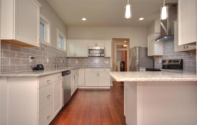Kitchen (6)