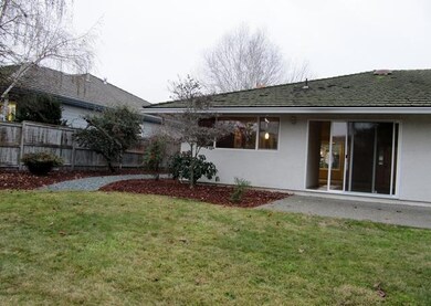 2489 Greenridge Dr, Medford, OR 97504 - photo 6