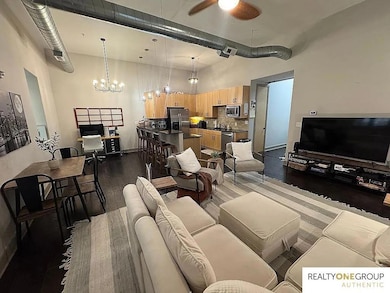 1314 O St unit 206, Lincoln, NE 68508 - photo 3