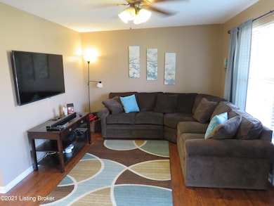 111 Savannah Dawn Ct, Mount Washington, KY 40047 - photo 2