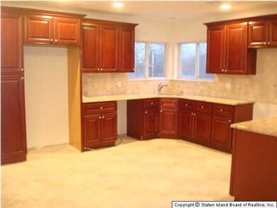 46 Bayview Ln, Staten Island, NY 10309 - photo 6