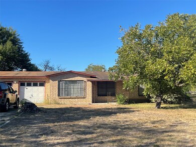 303 Glenoak Dr, San Antonio, TX 78220 - photo 2