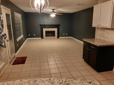 4004 Spring Branch Dr E, Pearland, TX 77584 - photo 5