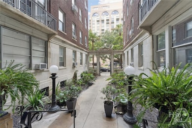 DeRenne Plaza Condominiums unit 73/83, Savannah, GA 31401 - photo 4