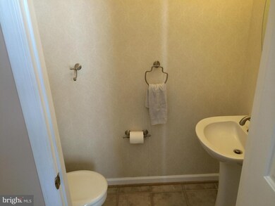 13101 Apine Dr unit 101, Germantown, MD 20874 - photo 7