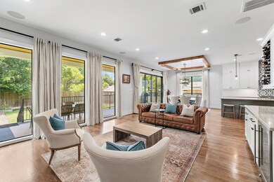 2010 Chippendale Rd, Houston, TX 77018 - photo 6