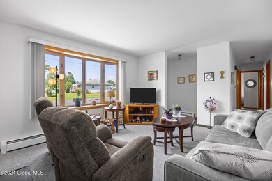 10 Hadden Ln, Troy, NY 12180 - photo 4