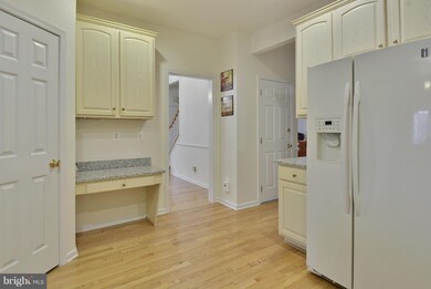 25140 Fortitude Terrace, Chantilly, VA 20152 - photo 4