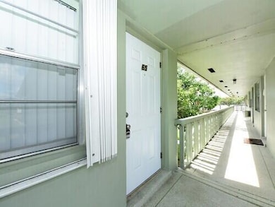 65 Easthampton C unit 65, West Palm Beach, FL 33417 - photo 2