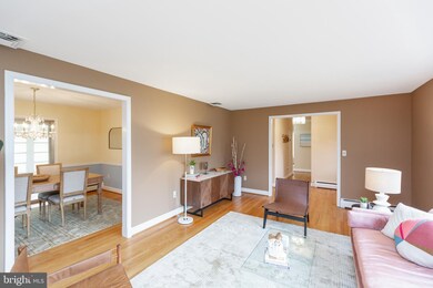 12707 Springtree Dr, Silver Spring, MD 20904 - photo 7