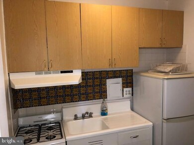 General Scott Apartments unit 814, Washington, DC 20036 - photo 7