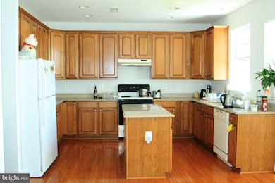 9629 Dapper Town Row, Laurel, MD 20723 - photo 3