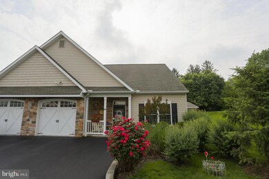 960 Elm Ave unit 6, Lancaster, PA 17603 - photo 2