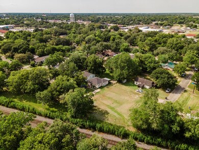 2414 Waldron Ave, Bay City, TX 77414 - photo 5