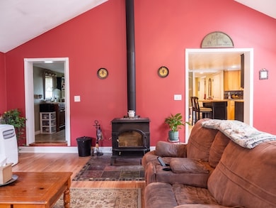 19 Winthrop St, Rehoboth, MA 02769 - photo 5