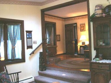 525 Parker St, Springfield, MA 01129 - photo 4