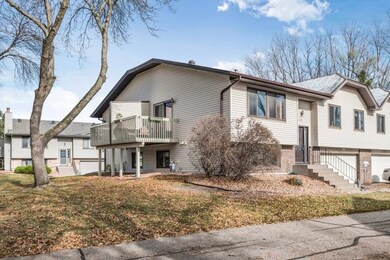 870 Sherwood Rd, Saint Paul, MN 55126 - photo 2