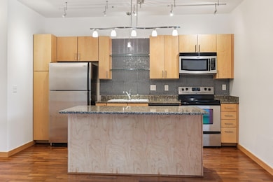 521 2nd St SE unit 209, Minneapolis, MN 55414 - photo 5