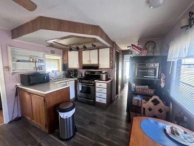 8225 Arevee Dr unit 130, New Port Richey, FL 34653 - photo 5