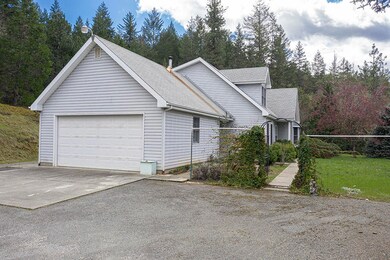 5201 Hugo Rd, Grants Pass, OR 97526 - photo 2