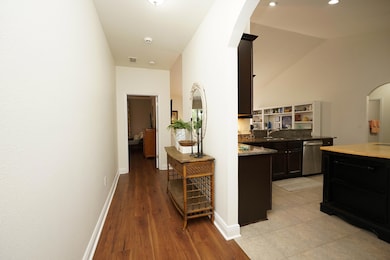 614RedFernLFoyer