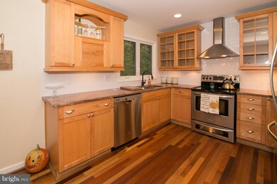 4694 Fishermans Cove, Dumfries, VA 22025 - photo 6