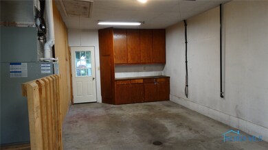 1-car garage: 14'x26'