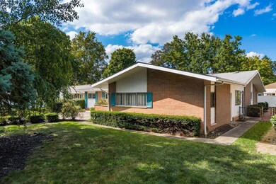 S_-_1425_Cottingham_Ct_W_-_005-2