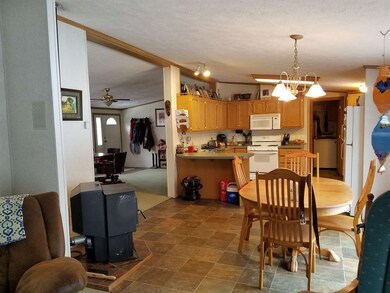 158 Noyes St, Bethlehem, NH 03574 - photo 5