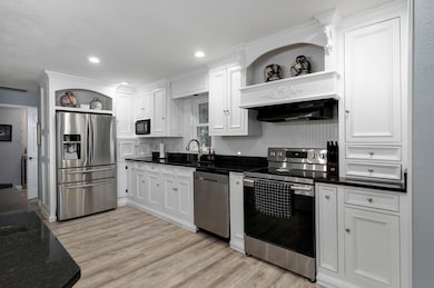 1511 E Groves Dr, Ozark, MO 65721 - photo 6