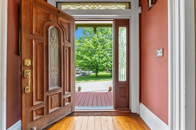 143 Pleasant Street • Richmond
